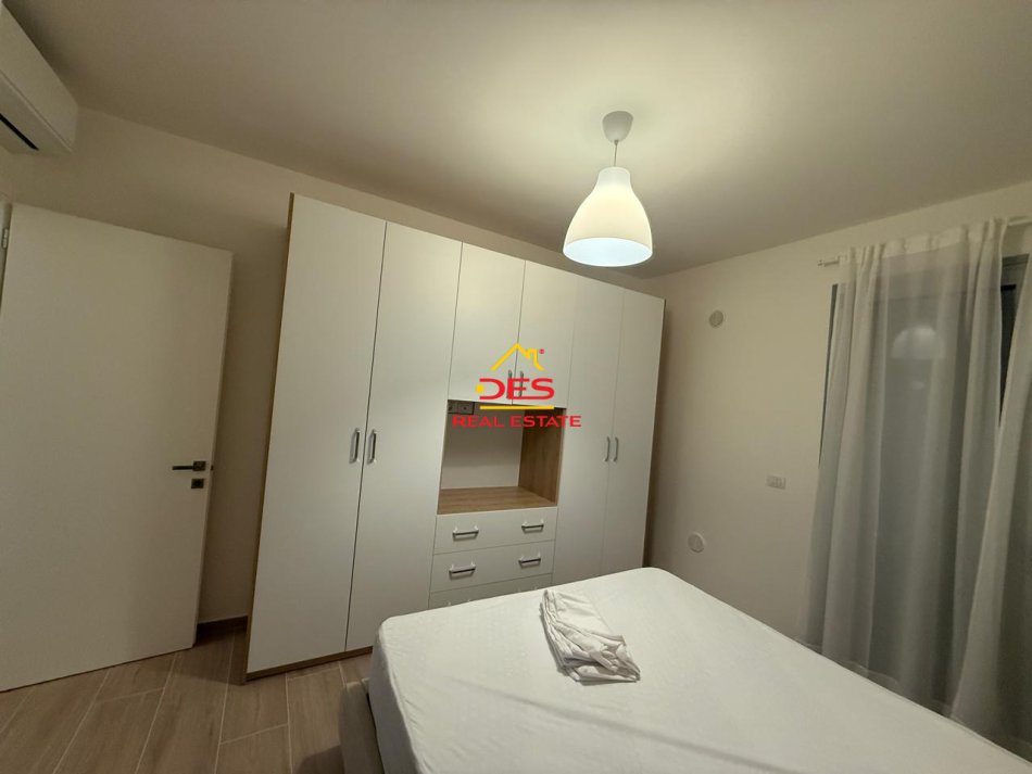 Vlore, jepet me qera apartament 1+1+Ballkon Kati 2, 80 m² 300 € (Orikum, Vlorë)