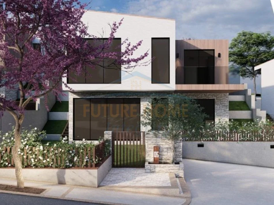 Tirane, shitet Vile 2 Katshe me Poste Parkimi Kati 0, 362 m² 520.000 €