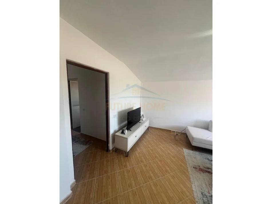 Qerret, shitet apartament 1+1 Kati 4, 67 m² 76.000 €