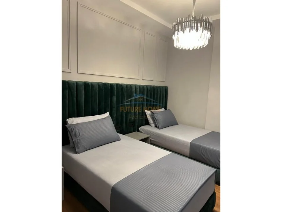 Tirane, jepet me qera apartament 2+1+Ballkon Kati 3, 106 m² 1.500 € (Secret Graden Residence)