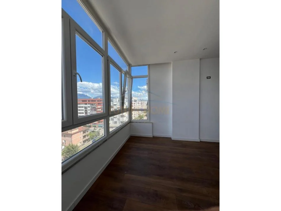 Tirane, shitet apartament 1+1 Kati 7, 64 m² 98.000 € 