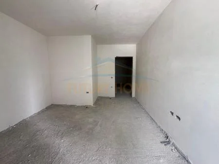 Tirane, shitet apartament 2+1 Kati 4, 115 m² 115.000 € (PASKUQAN)