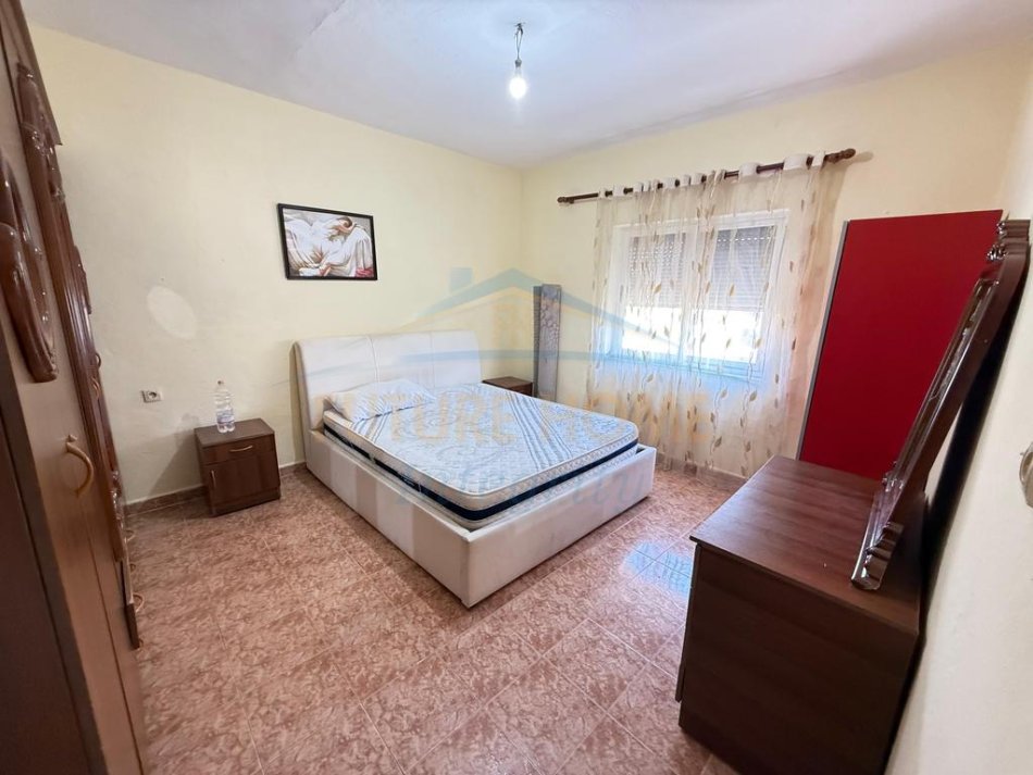 Tirane, shitet apartament 1+1+Ballkon Kati 5, 53 m² 85.000 € (Rruga Myslym Keta, Kinostudio)