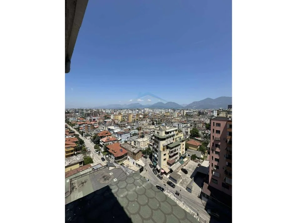 Tirane, jepet me qera apartament 2+1+Ballkon Kati 11, 90 m² 850 € (RRUGA KAVAJES)   UNA55152   UNA55152