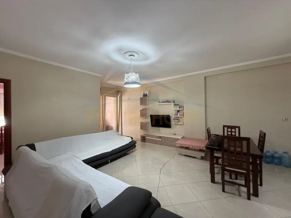 Tirane, jepet me qera apartament 2+1 Kati 4, 98 m² 35.000 € 