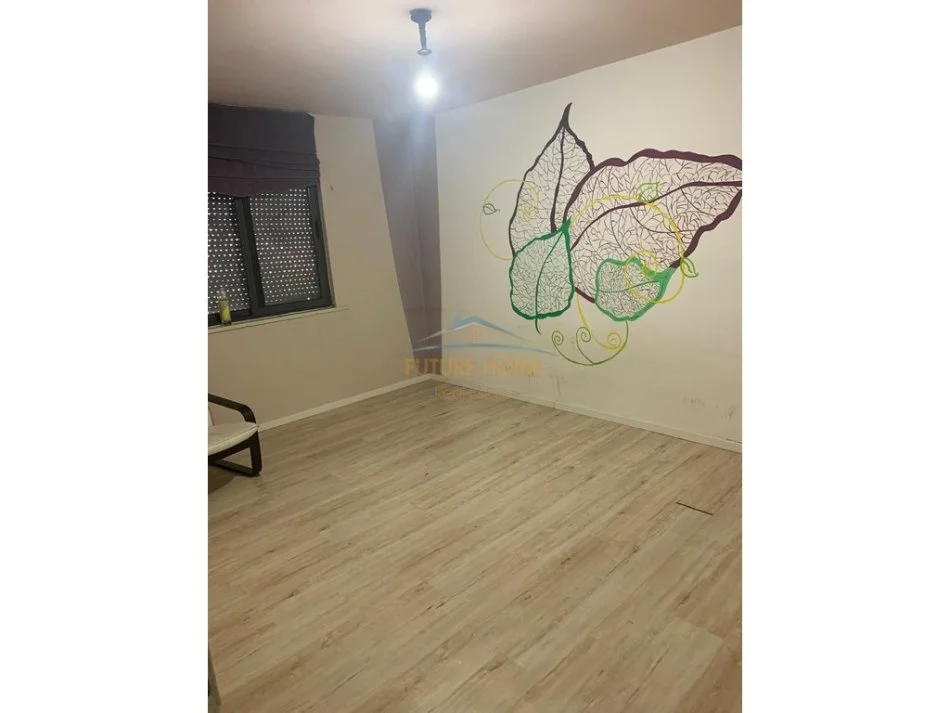 Tirane, shitet apartament 2+1+Ballkon Kati 4, 67 m² 165.000 € (Mine Peza)