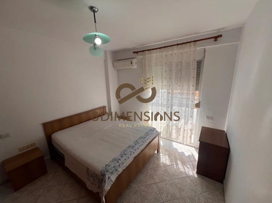 Tirane, jepet me qera 3+1 Kati 5, 110 m² 750 € (selvia)