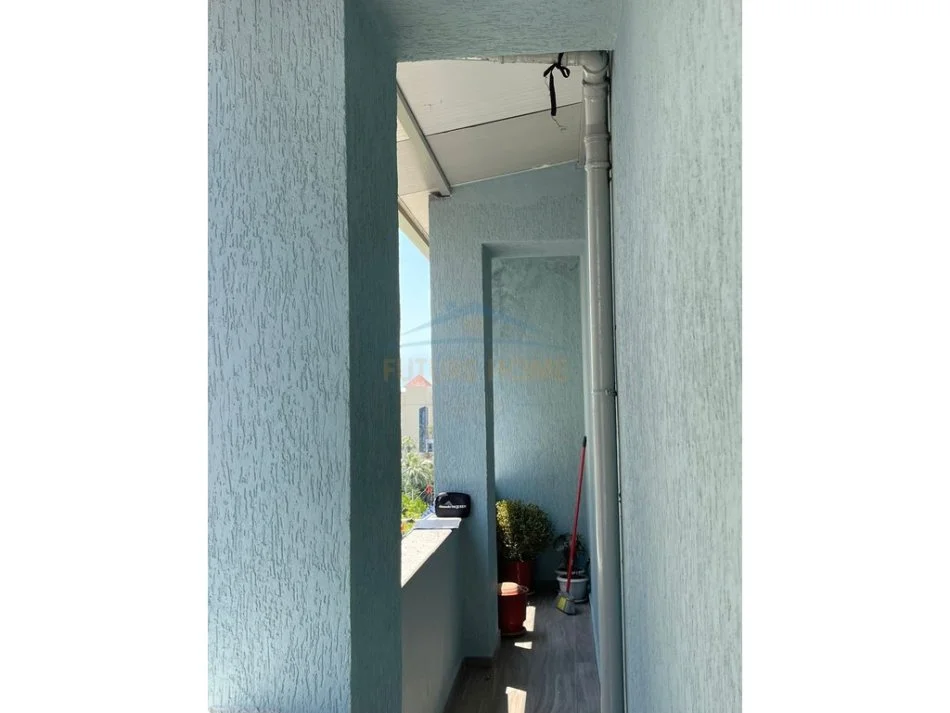 Durres, jepet me qera apartament 2+1+Aneks+Ballkon Kati 4, 125 m² 600 € (Plazh)