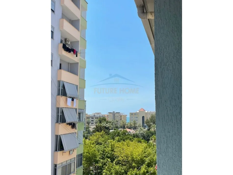 Durres, jepet me qera apartament 2+1+Aneks+Ballkon Kati 4, 125 m² 600 € (Plazh)