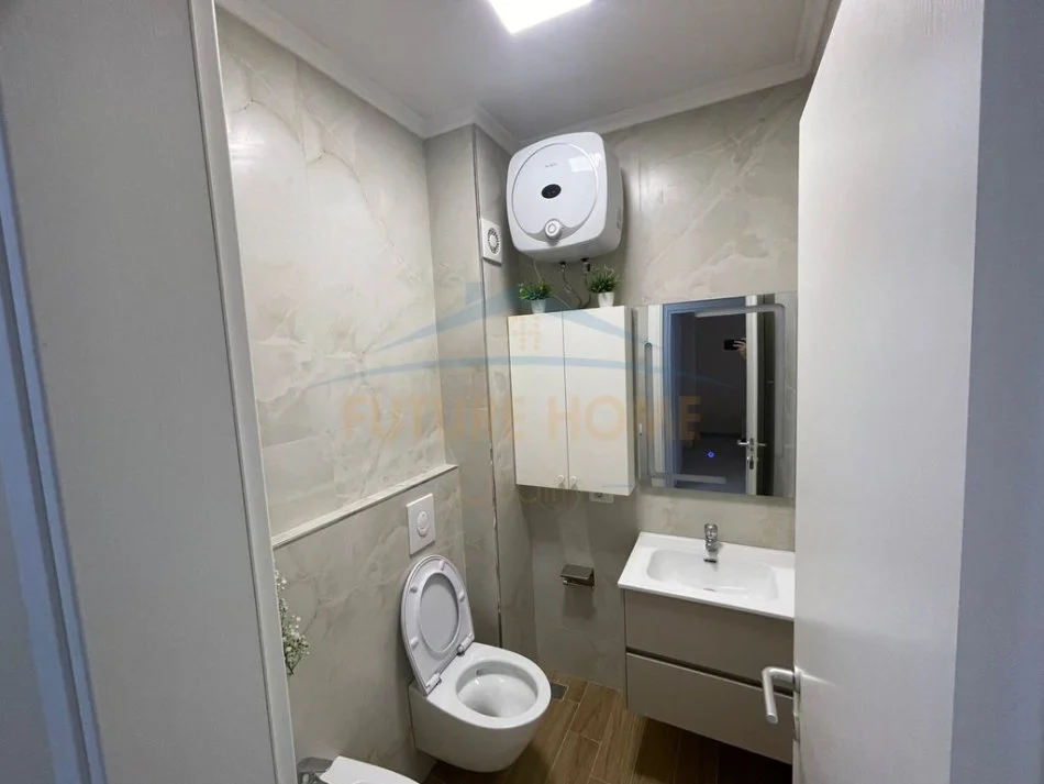 Durres, jepet me qera apartament 2+1+Ballkon Kati 4, 124 m² 600 € (Plazh Hekurulla)