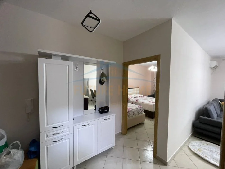 Durres, jepet me qera apartament 1+1+Aneks+Ballkon Kati 2, 67 m² 450 € (Ura e Dajlani)
