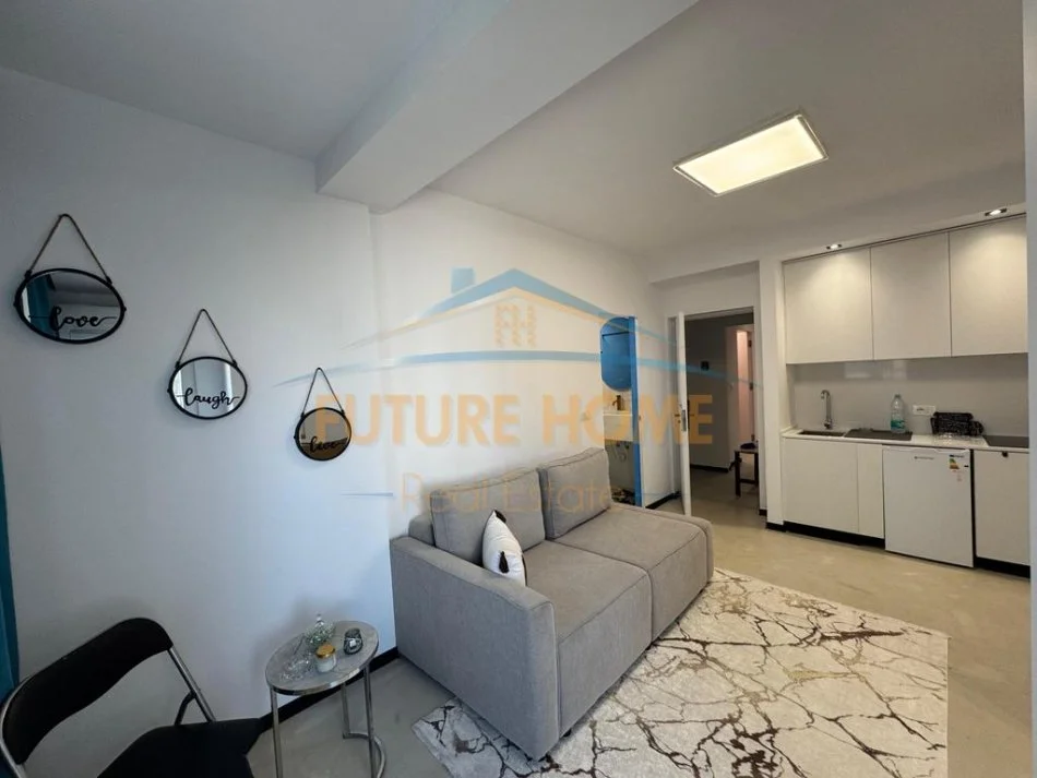 Shitet, 2 Apartamente 1+1 dhe një Studio, Rruga Kavajës, Tiranë 330,000 €