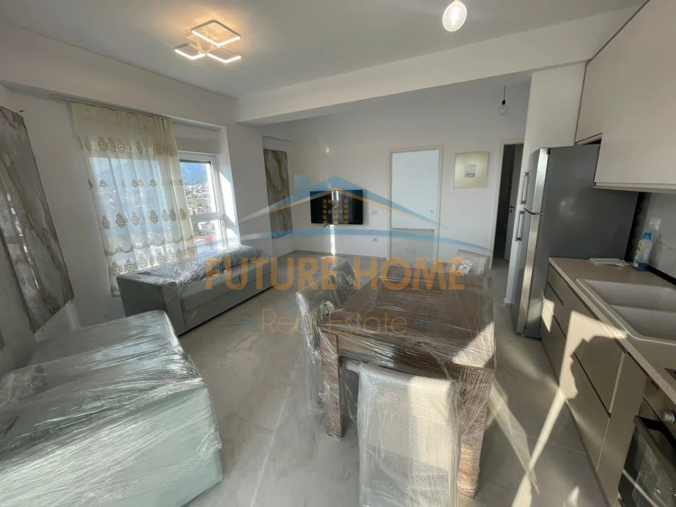 Tirane, jepet me qera apartament 1+1+Ballkon Kati 7, 67 m² 450 € (Ali Demi)