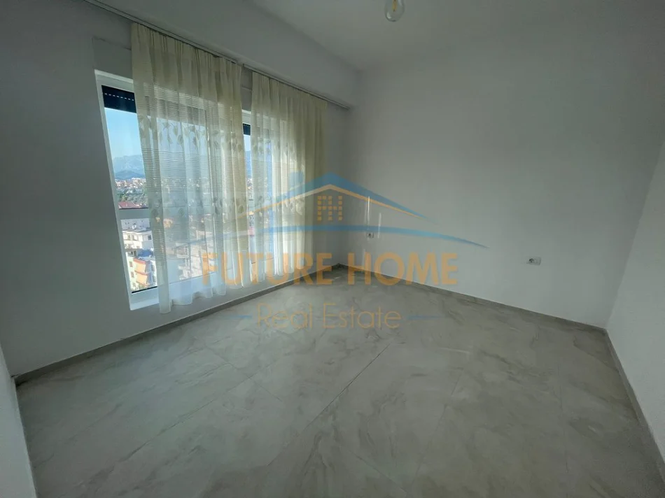 Tirane, jepet me qera apartament 1+1 Kati 7, 67 m² 450 € (ali dem)