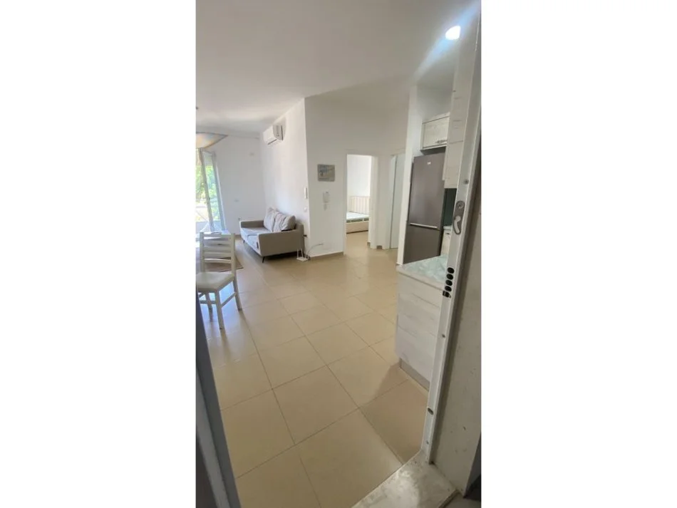 Tirane, jepet me qera apartament 1+1 Kati 2, 71 m² 590 € 