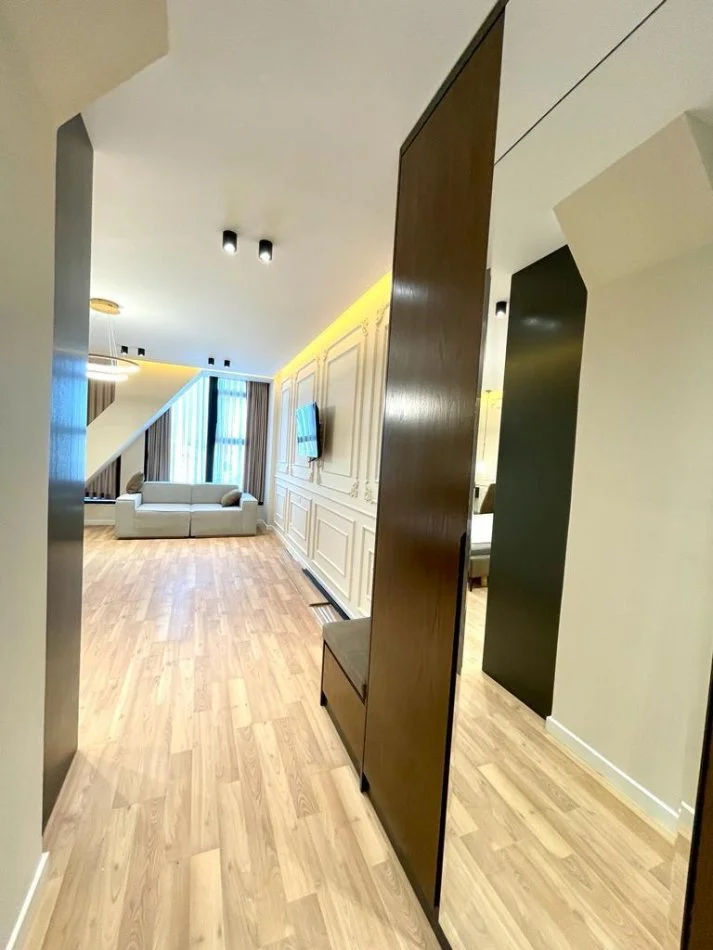 Tirane, jap me qera garsonier 1+1 Kati 10, 46 m² 600 € (Rruga Kavajes/SQUARE21)