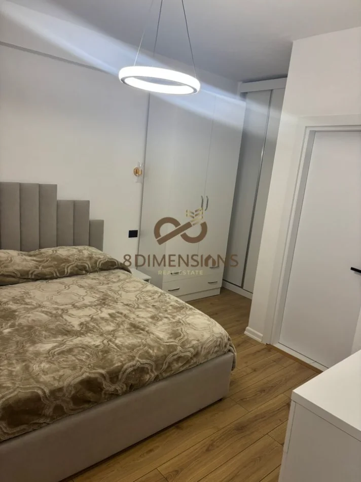 Tirane, jepet me qera apartament 2+1+Ballkon Kati 5, 100 m² 700 € (21 dhjetori)