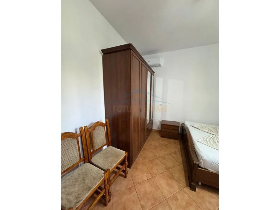 Durres, jepet me qera apartament 2+1 Kati 1, 113 m² 350 € (Plepa)