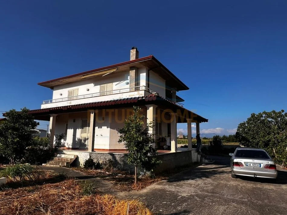 Durres, shitet shtepi 3+1 , 341 m² 300.000 € 