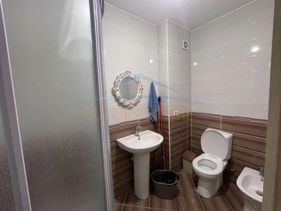 Tirane, shitet apartament 2+1 Kati 6, 114 m² 154000 € (UNAZA E RE)
