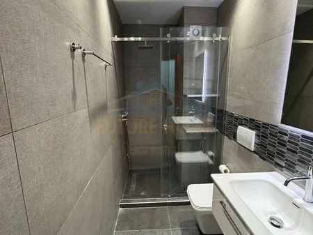 Tirane, jepet me qera apartament 2+1 Kati 6, 116 m² 800 € 