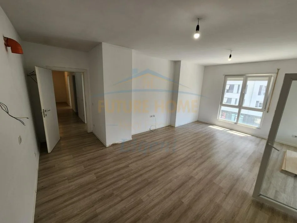 MUNDESI KREDIE Tirane, shitet apartament 2+1+2 Kati 2, 106 m² 175.000 € (5 MAJI)