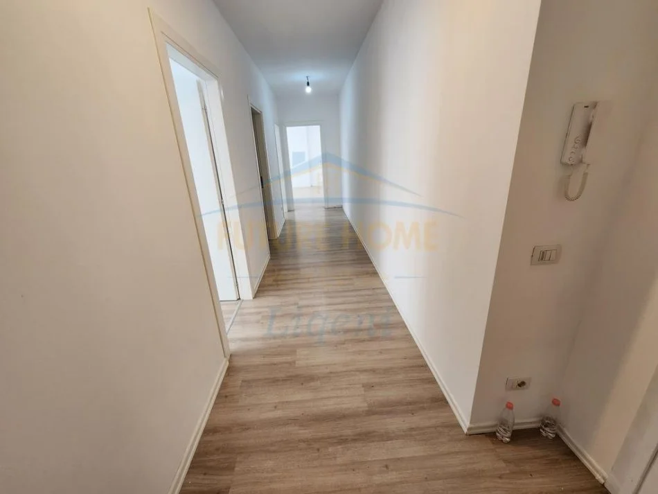 MUNDESI KREDIE Tirane, shitet apartament 2+1+2 Kati 2, 106 m² 175.000 € (5 MAJI)