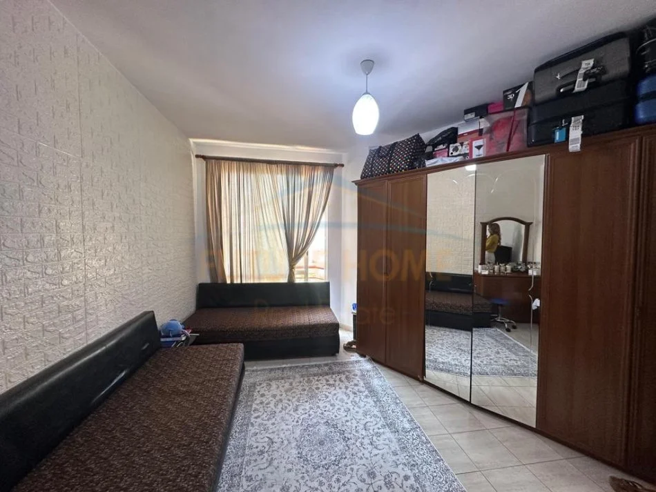 Tirane, shitet apartament 2+1 Kati 8, 107 m² 236.500 € (Stacioni i Trenit)