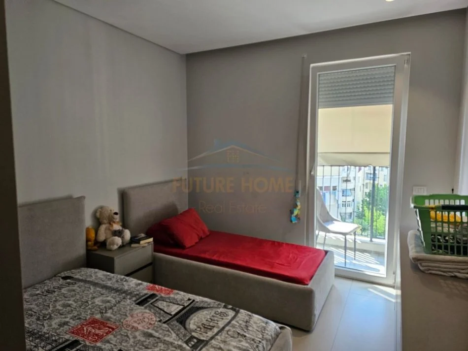 Tirane, jepet me qera apartament 2+1 Kati 6, 100 m² 750 € 