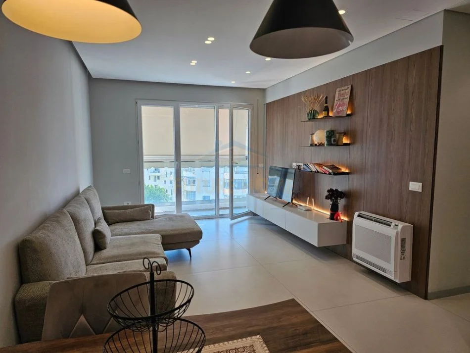 Tirane, jepet me qera apartament 2+1 Kati 6, 100 m² 750 € (Don Bosko)