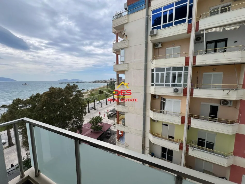 Vlore, jepet me qera apartament 1+1+Ballkon Kati 5, 78 m² 520 € (Rruga Murat Tërbaçi)