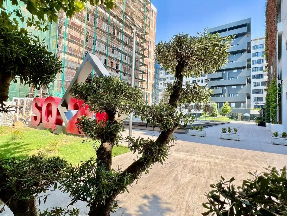 Tirane, jepet me qera ambjent biznesi , 452 m² 7.500 € (RRUGA KAVAJES SQUERE 21)