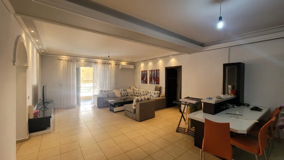 Sarande, shitet apartament 3+1+Aneks+Ballkon Kati 5, 111 m² 210.000 € (Sarande)