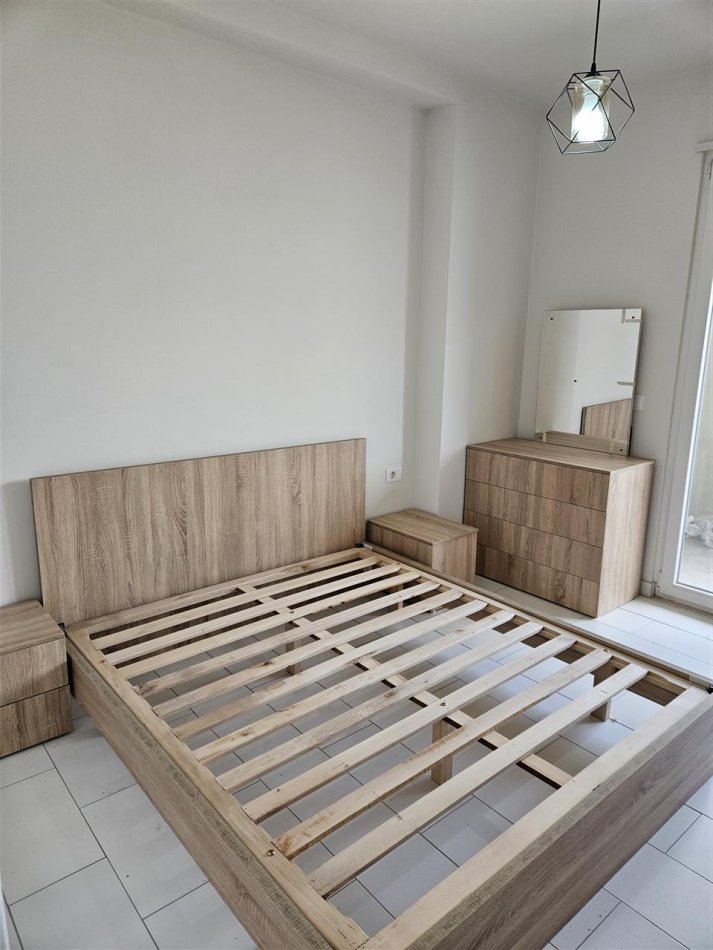 Tirane, jepet me qera apartament 1+1+Ballkon Kati 11, 70 m² 450 € (GOLDEN PARK)