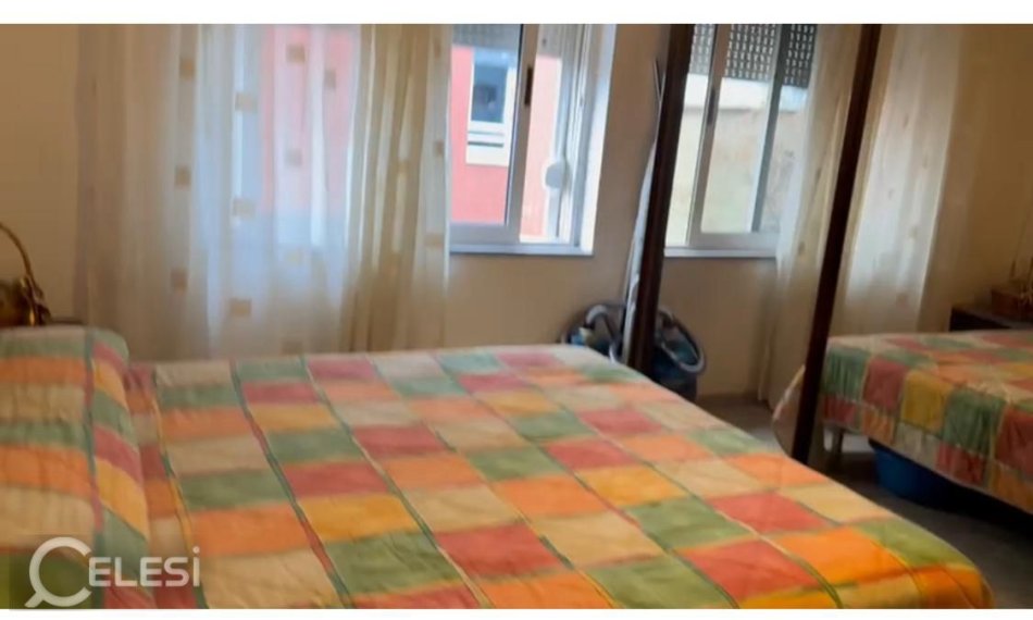 Tirane, jepet me qera apartament 2+1+Ballkon Kati 4, 72 m² 450 € (RRUGA E DIBRES)