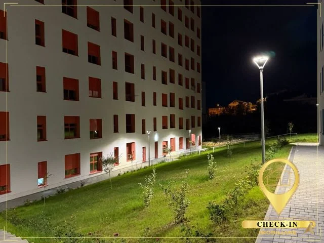 Tirane, jepet me qera apartament 1+1 Kati 3, 50 m² 430 € (Rezidenca Kadiu)