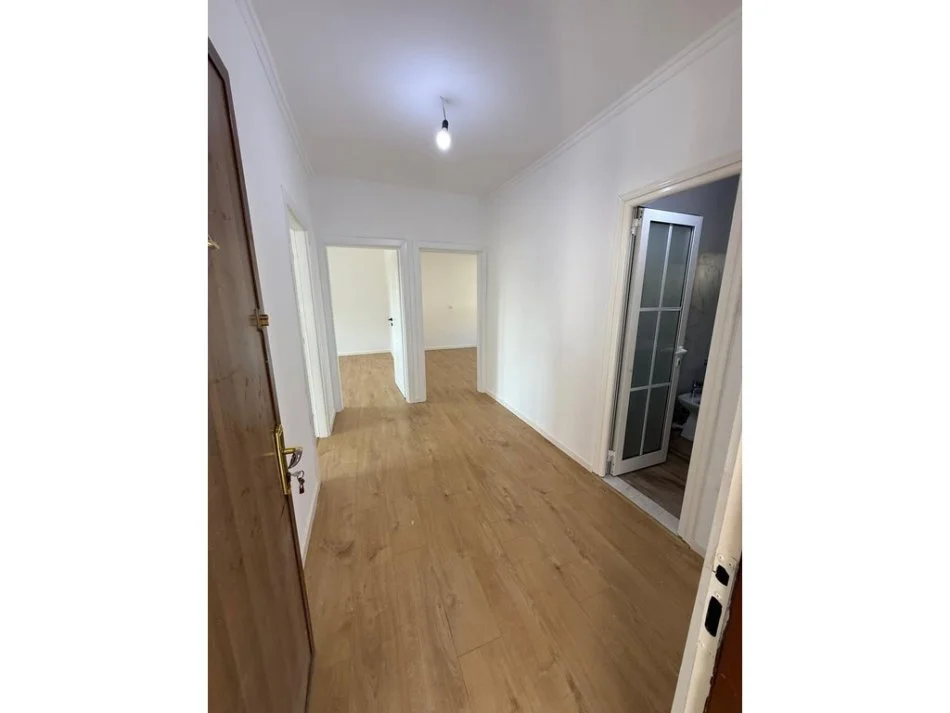 Tirane, shitet apartament 2+1 Kati 2, 72 m² 122.000 € 