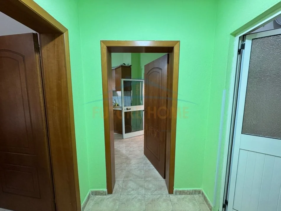 Durres, jepet me qera apartament 1+1+Aneks+Ballkon Kati 3, 53 m² 53 € (Plazh Iliria)