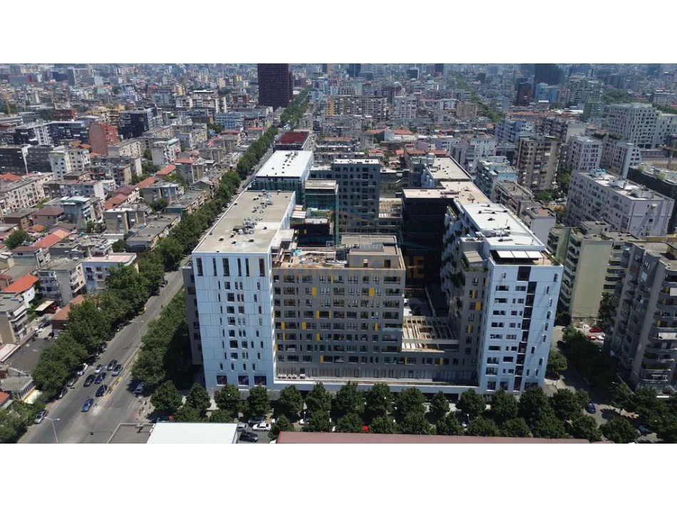 Tirane, shitet apartament 1+1+Ballkon Kati 5, 71 m² 211.800 € (Kompleksi Square21 Rruga e Kavajes)