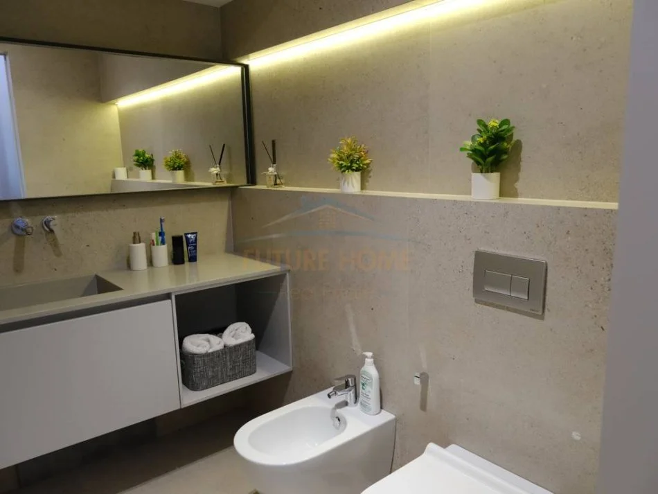 Tirane, shitet apartament duplex 3+1 Kati 11, 356 m² 900.000 € 