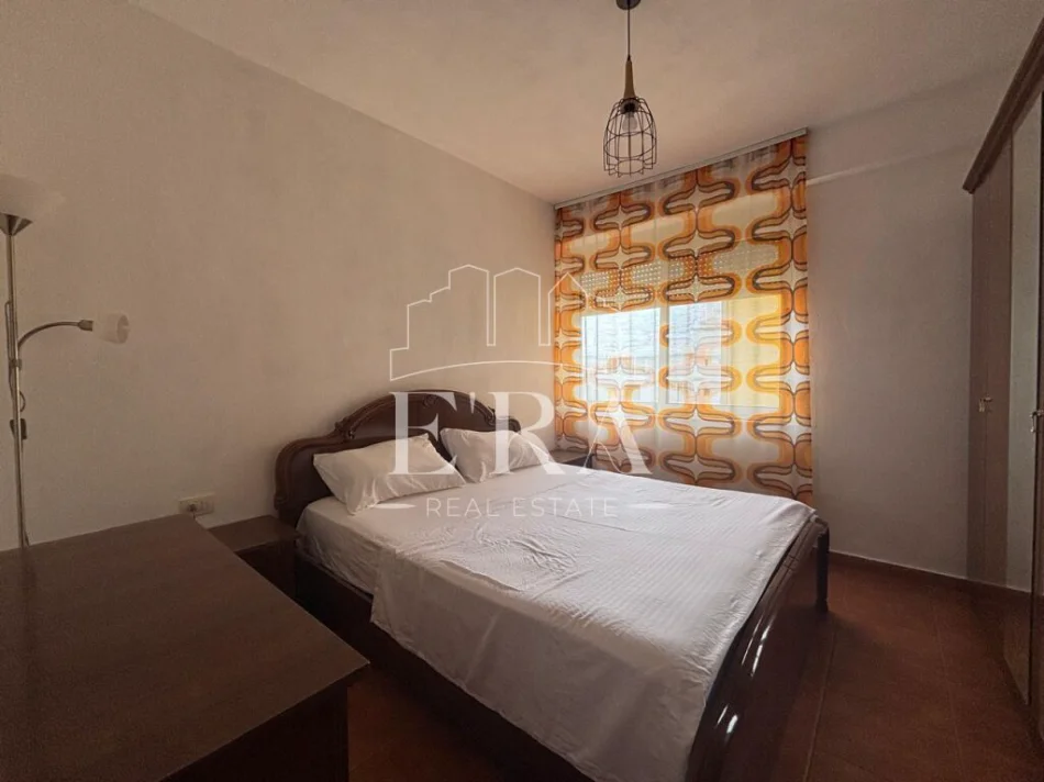 Durres, jepet me qera apartament 1+1 Kati 9, 60 m² 320 € (plazh)