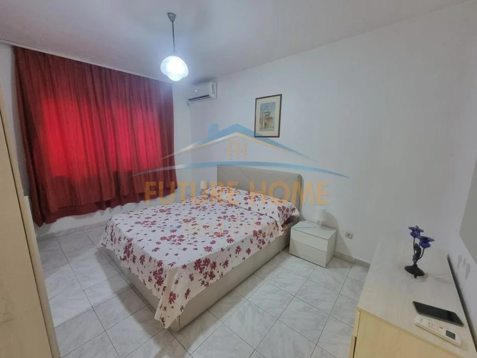 Tirane, jepet me qera apartament 1+1 Kati 1, 64 m² 450 € 