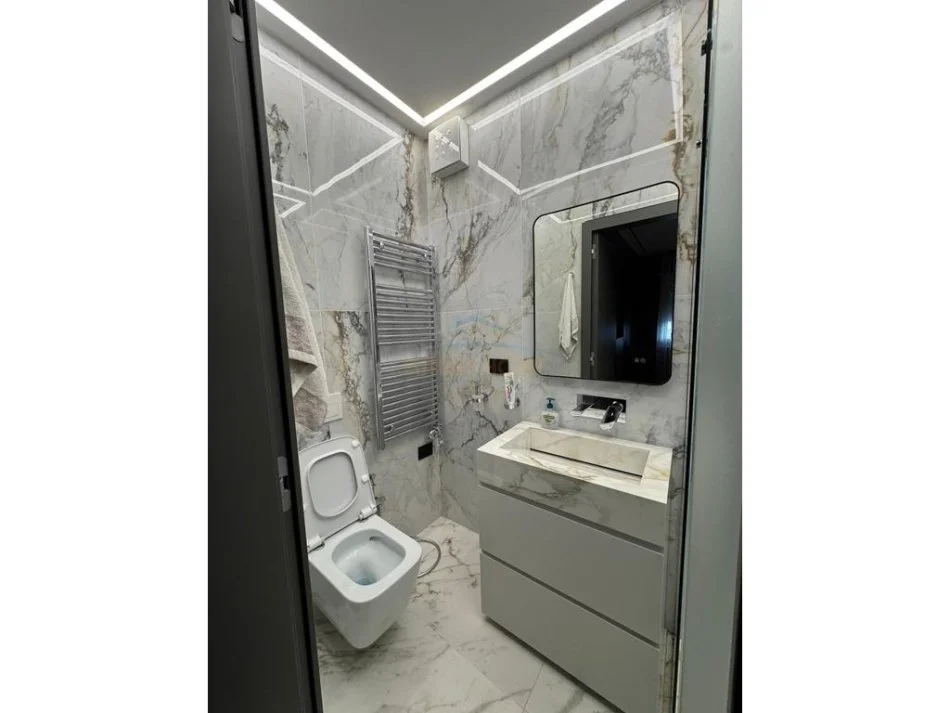 Tirane, shitet apartament 2+1 Kati 5, 99 m² 320.000 €