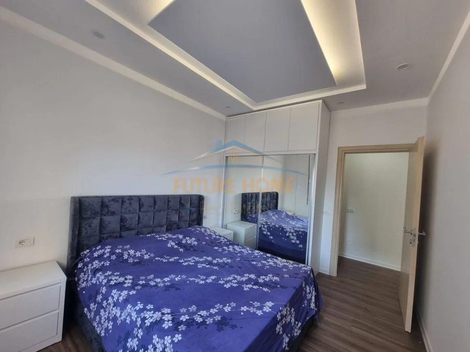 Tirane, jepet me qera apartament 1+1 Kati 6, 60 m² 650 € 