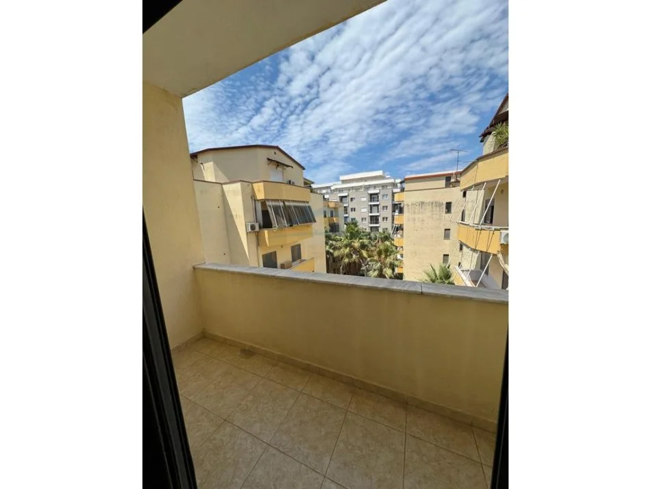 Durres, shitet apartament 1+1 Kati 4, 60 m² 61.000 € 