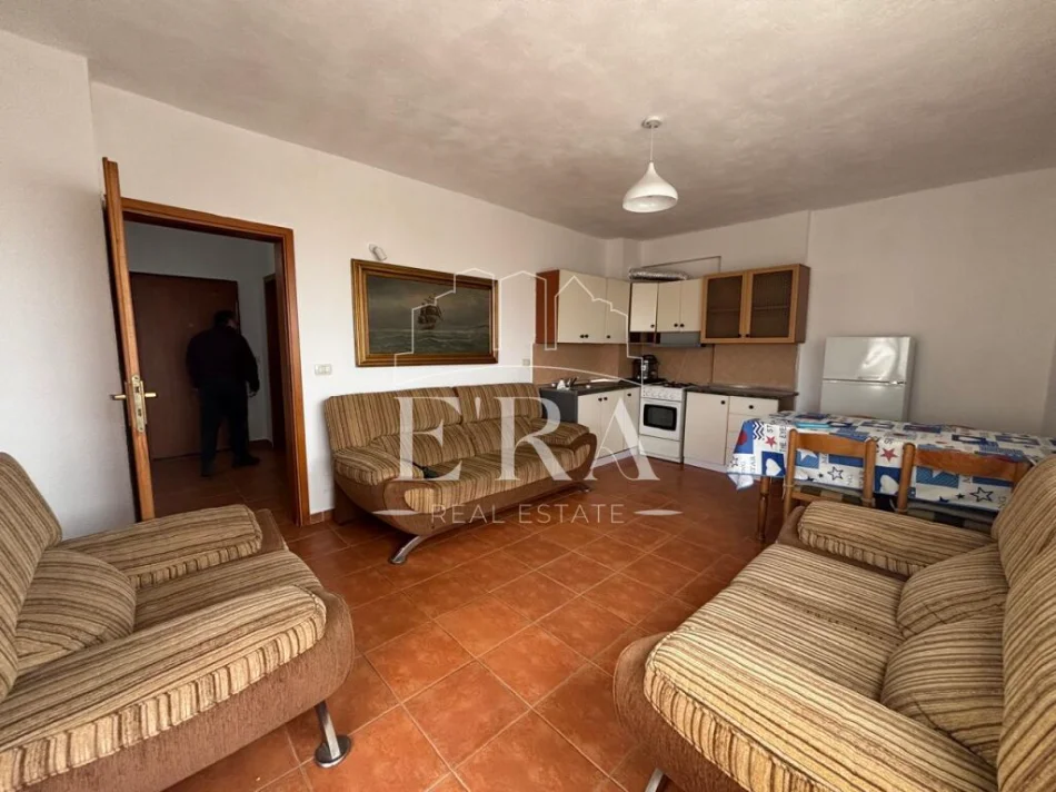 Durres, jepet me qera apartament 1+1 Kati 9, 60 m² 320 € (plazh)