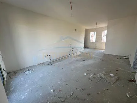 Tirane, shitet 1+1 Kati 3, 53 m² 105.000 € 