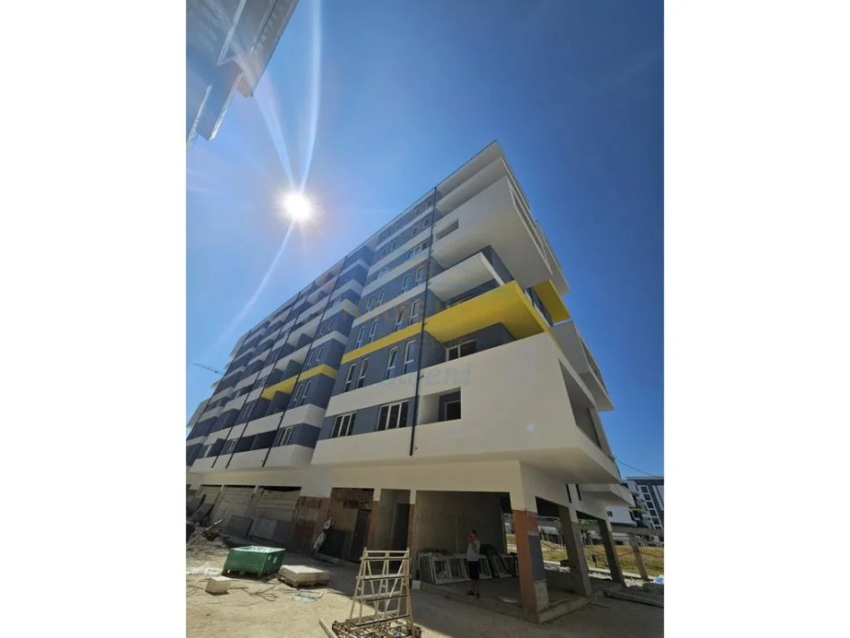 Tirane, shitet apartament 1+1 Kati 3, 69 m²89000 €