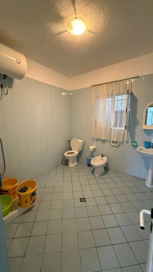 Shitje, Vilë 2 Katëshe, 3+1, Fresku, Tiranë - 240,000€ | 240 m²