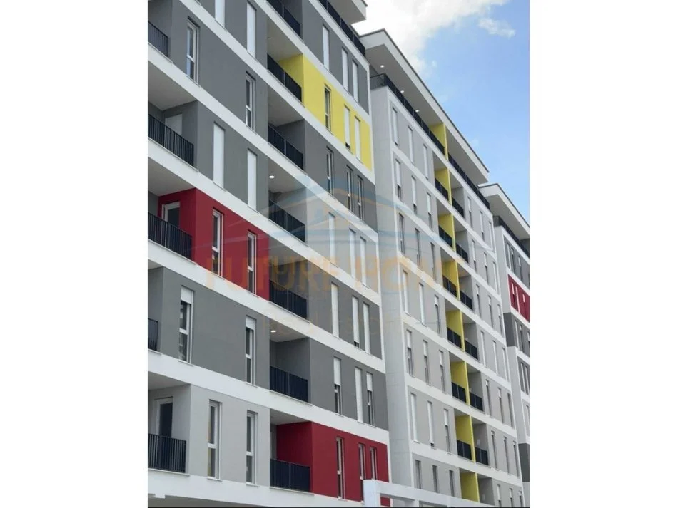 Tirane, shitet apartament 2+1+Ballkon Kati 2, 106 m² 116.000 € (Univers City)